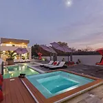 Lovely In With Sauna Holiday home *