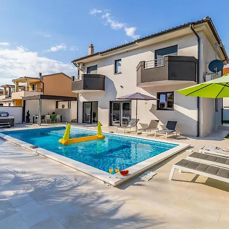 Amazing In With Kitchen Hébergement de vacances *