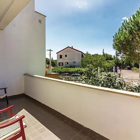 Amazing In With Kitchen Pula