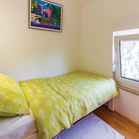 Amazing In With Kitchen Pula