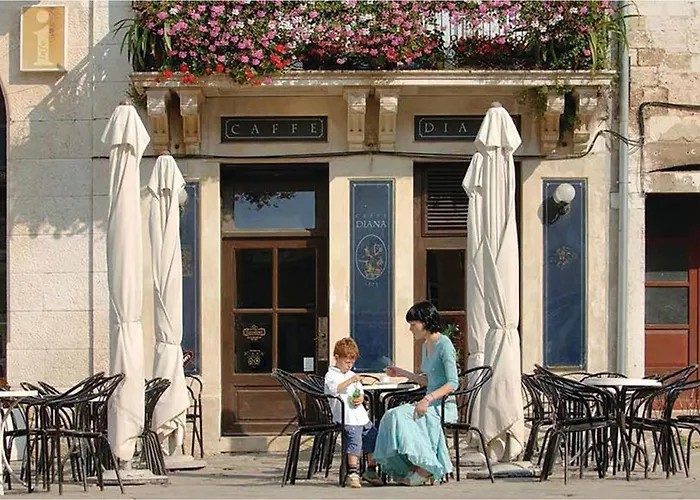 Amazing In With Kitchen Holiday home Pula