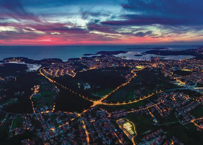 Amazing In With Kitchen