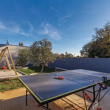 Будинок відпочинку Amazing In With Kitchen