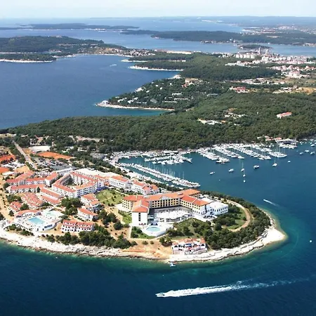 Amazing In With Kitchen Semesterbostad *