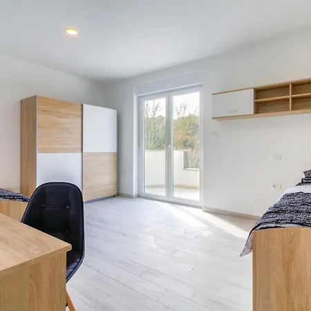 Amazing In With Kitchen