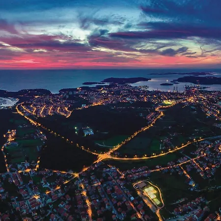 Amazing In With Kitchen