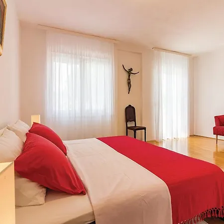 Amazing In With Kitchen