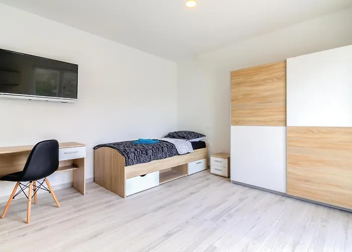 Amazing In With Kitchen