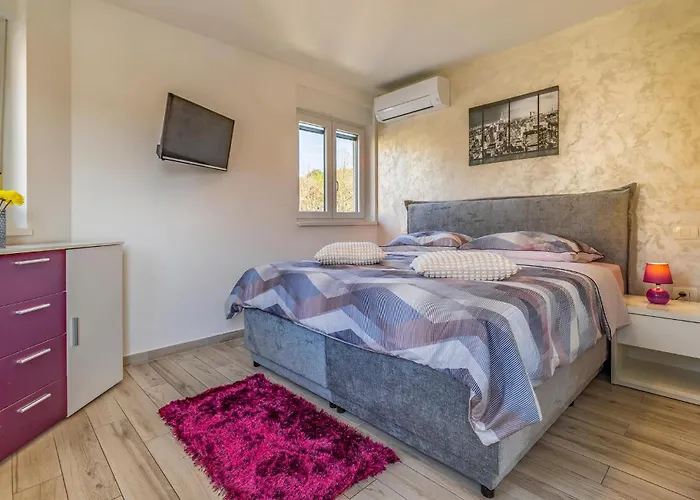 Amazing In With Kitchen