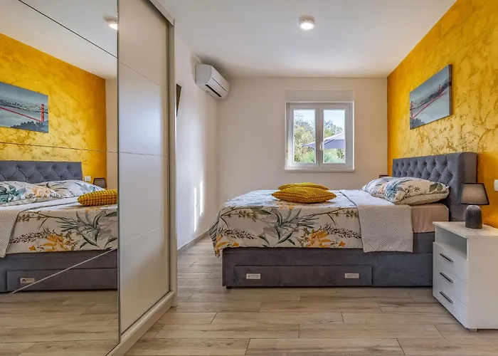 Amazing In With Kitchen Дом отдыха Пула