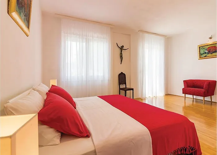 Amazing In With Kitchen